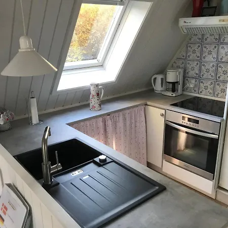 Vakantiehuis The Doll House - Adults Only